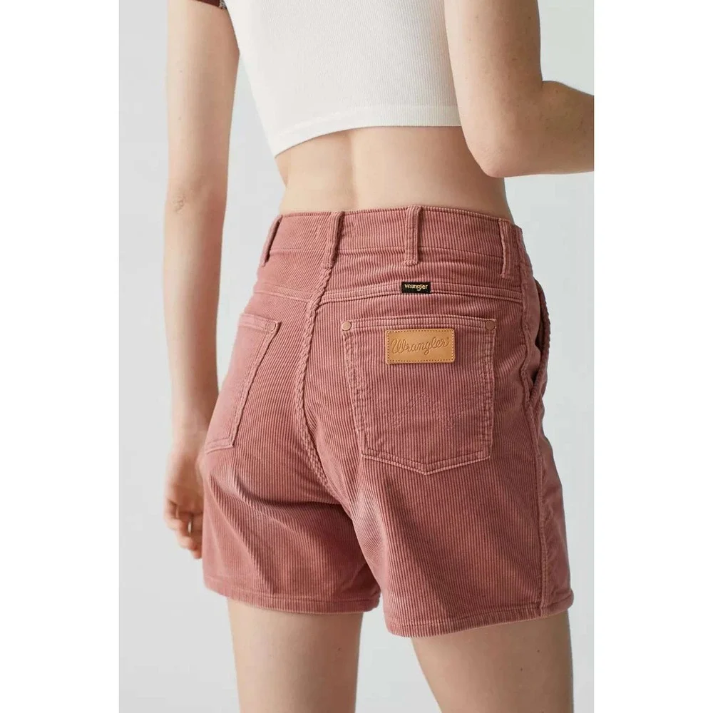 Wrangler Mom Short Effortless Pink Corduroy High Waisted Seamed Shorts Size 29